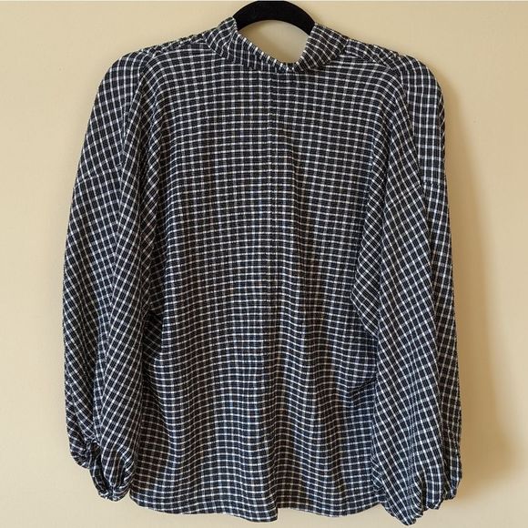 Max Studio blouse - Picture 3 of 4